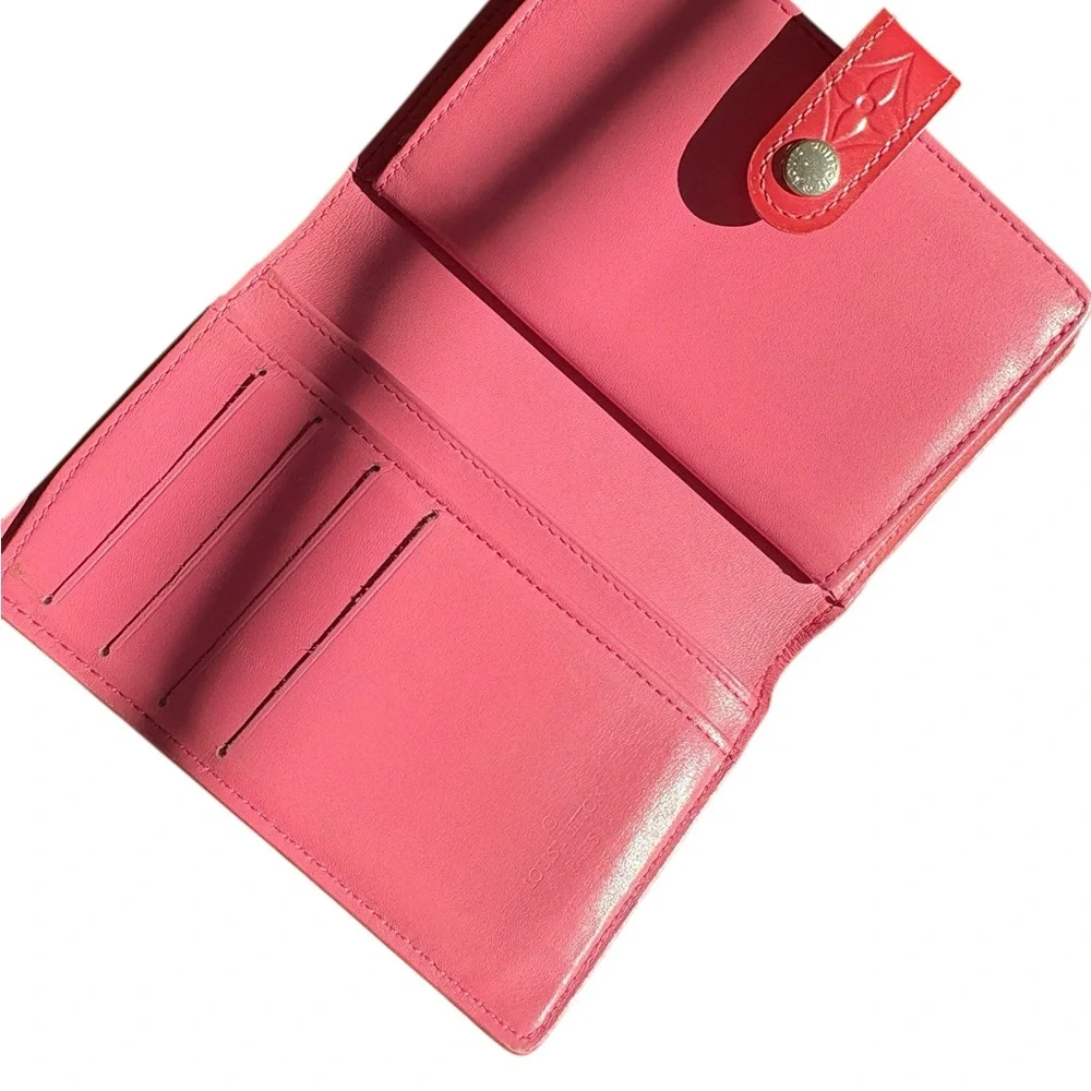 Louis Vuitton PINK VERNIS Monogram Embossed Leather Wallet - Picture 3 of 5